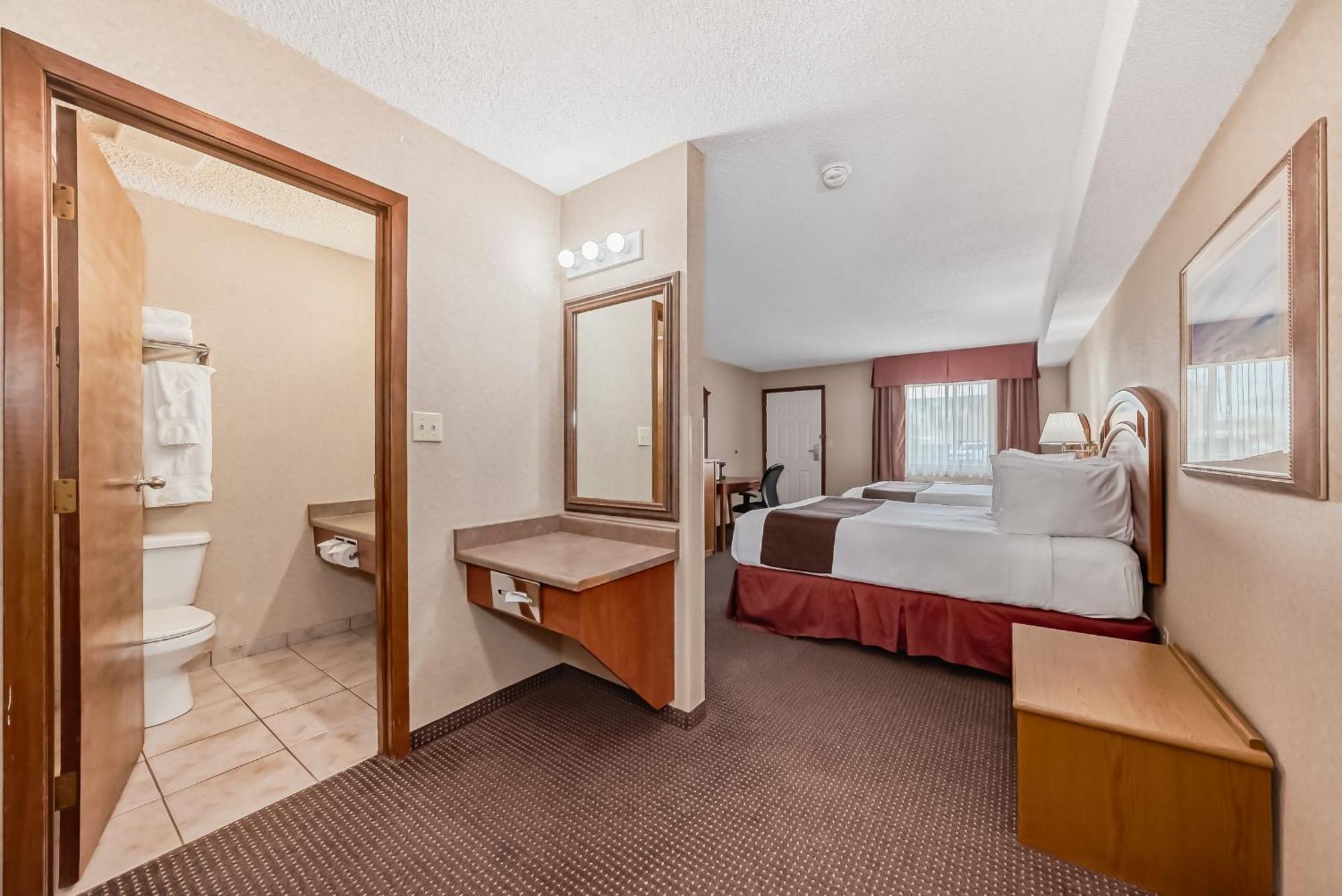 Stony Plain Inn & Suites Экстерьер фото