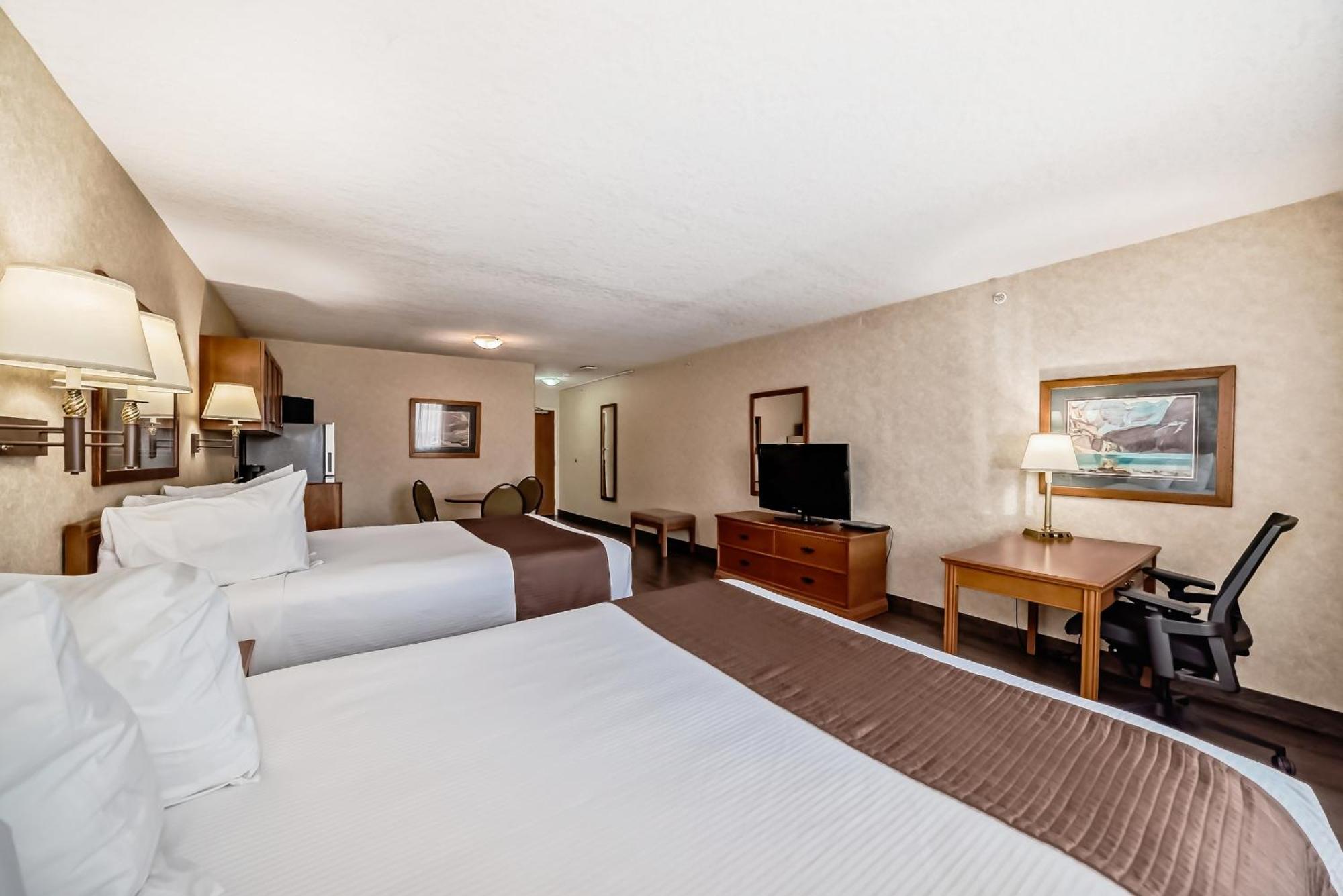 Stony Plain Inn & Suites Экстерьер фото