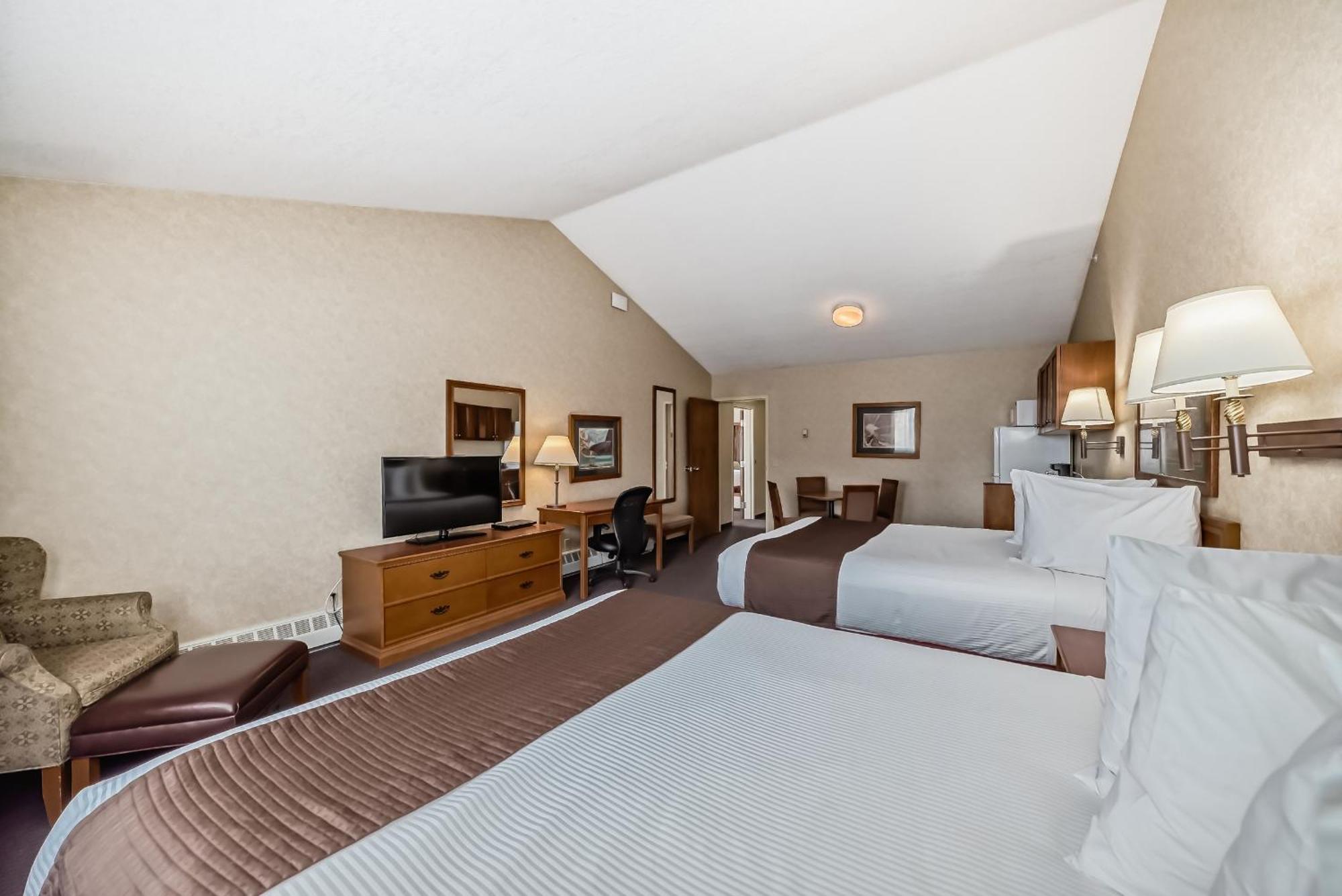 Stony Plain Inn & Suites Экстерьер фото