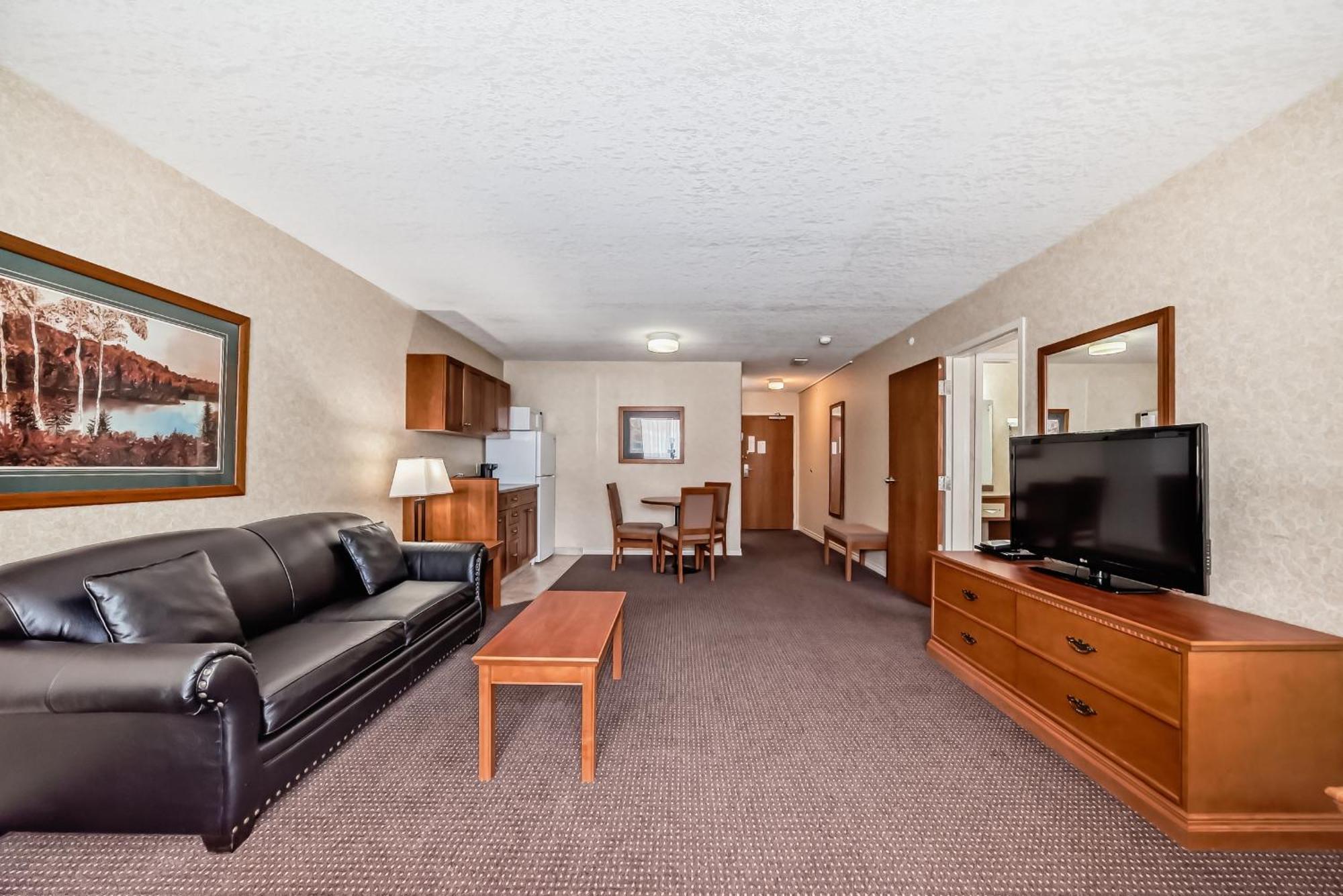 Stony Plain Inn & Suites Экстерьер фото